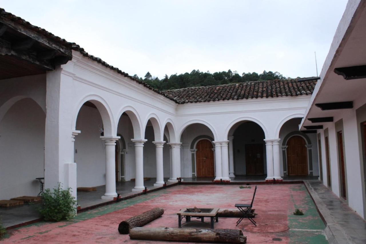 Fandango Pansiyon San Cristóbal de Las Casas Dış mekan fotoğraf